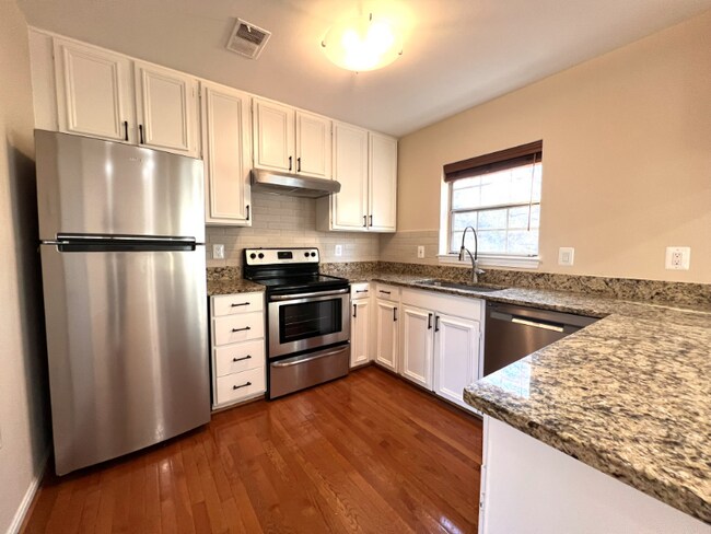 Foto del edificio - 9894 Burke Pond Ct