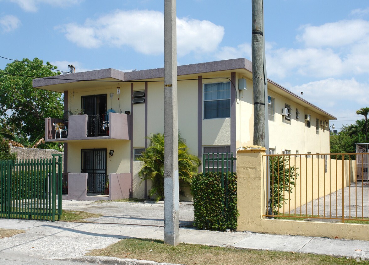 Foto del edificio - 1361 SW 4th St
