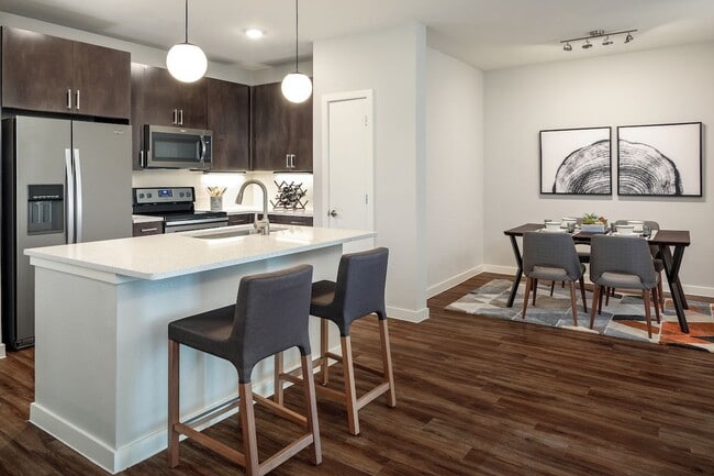 Foto del edificio - Latitude At Presidio