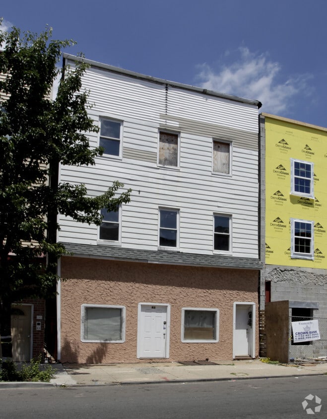 82 1st St, Elizabeth, NJ 07206 Apartments in Elizabeth, NJ