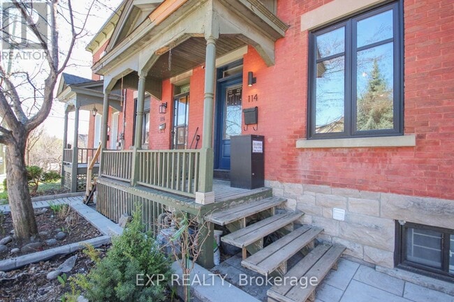 Building Photo - 114 Sweetland Ave