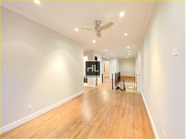 Foto del edificio - W 52ND ST.