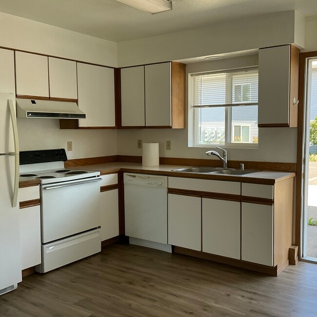 kitchen - Castle Grove