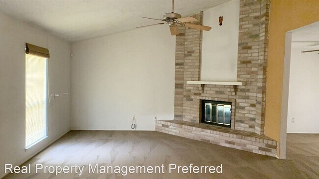 Building Photo - 3 br, 2 bath House - 15519 Rio Del Sol Dr
