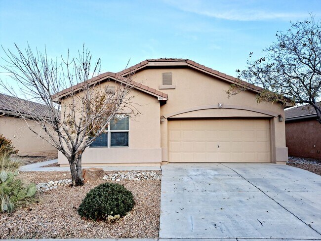 Foto del edificio - Cute 3 bed, 2 bath home in Huning Ranch