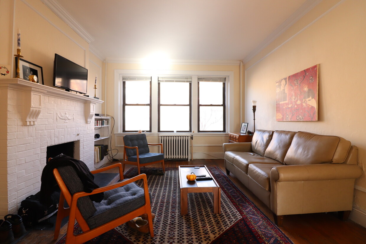 Primary Photo - 32 Park St