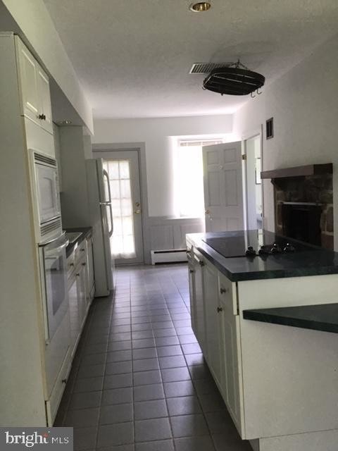 Building Photo - 3 bedroom in Mohrsville PA 19541