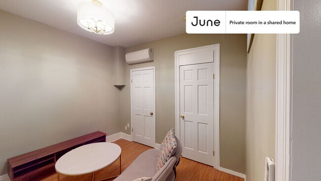 Foto del edificio - Room in Shared 5 bed/2 bath home in Sunset Park