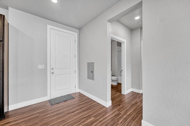 Foto del edificio - $1,775 - 2 Bed, 2 Bath Condo in Aurora wit...