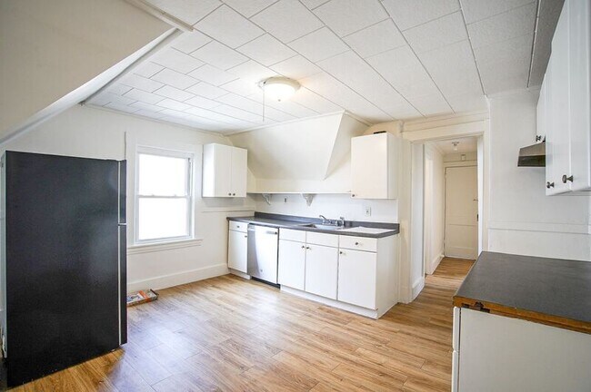 Foto del edificio - 83-85-85 Wilmont St