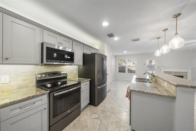 Foto del edificio - 131 N Villa Oaks Dr