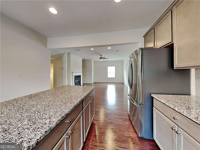 Building Photo - 975 Society Cir