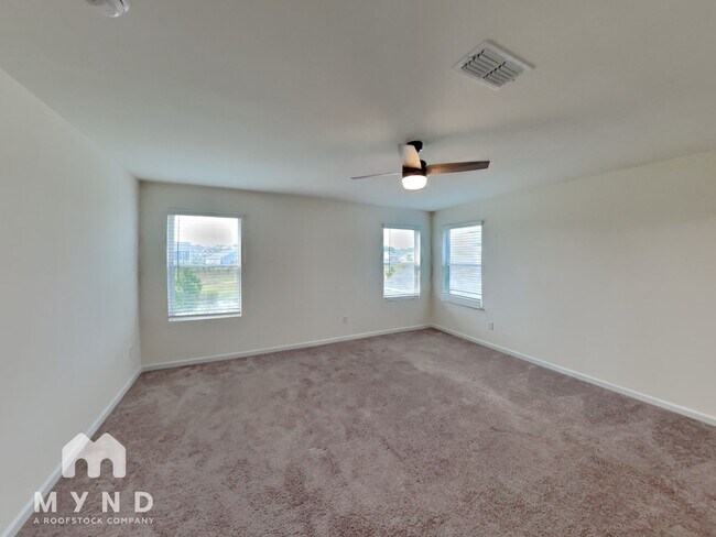 Building Photo - 367 Rayland St