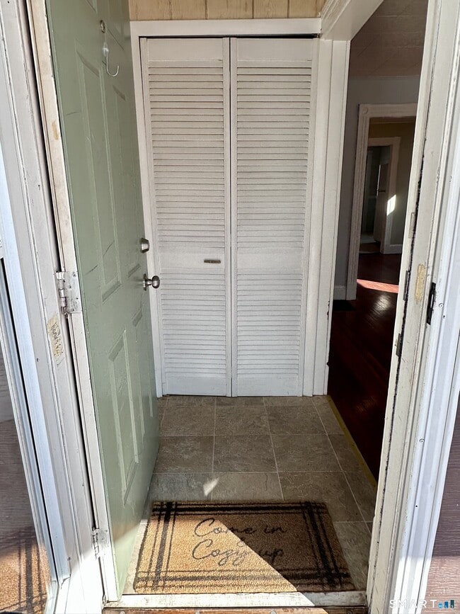 Building Photo - 24 Dean Ave