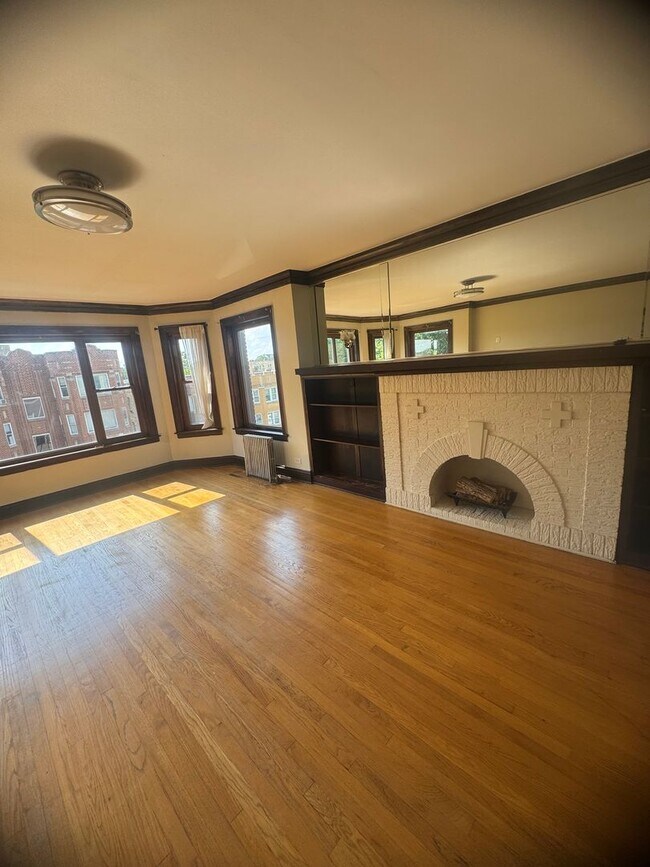Foto del edificio - 8141 S Marshfield Ave