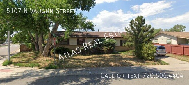 Building Photo - Beautifully updated 5 Bedroom 3 Bath in De...