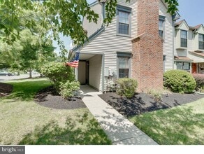Building Photo - 45 Tynemouth Ct