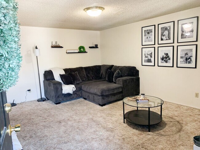 Building Photo - B/1B Pet Friendly Apartment South of BYU