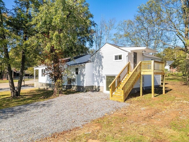 Photo - 1201 E 32nd St Apartment