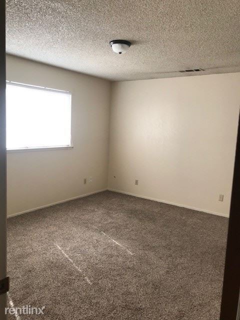 Building Photo - 3 br, 2 bath Duplex - 1711 East Paradise A...