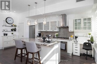 Building Photo - 2 Bellefair Ave