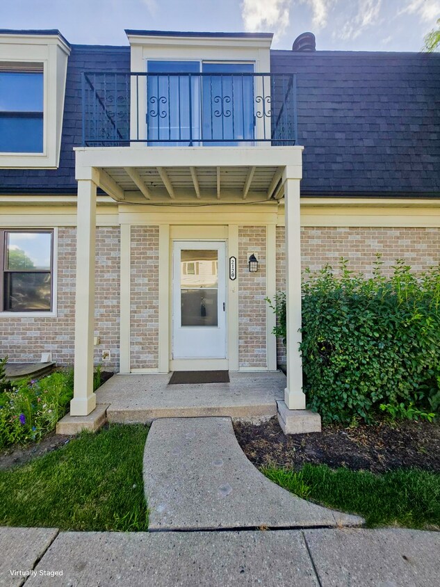 Foto principal - 2120 N Ginger Creek Cir