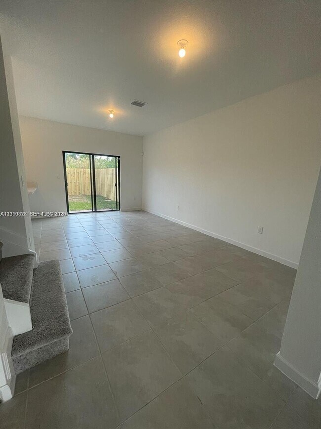 Foto del edificio - 24641 SW 117 Path