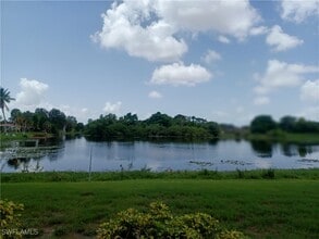 Building Photo - 1915 W Lakeview Blvd Building Photo - 1915 W Lakeview Blvd