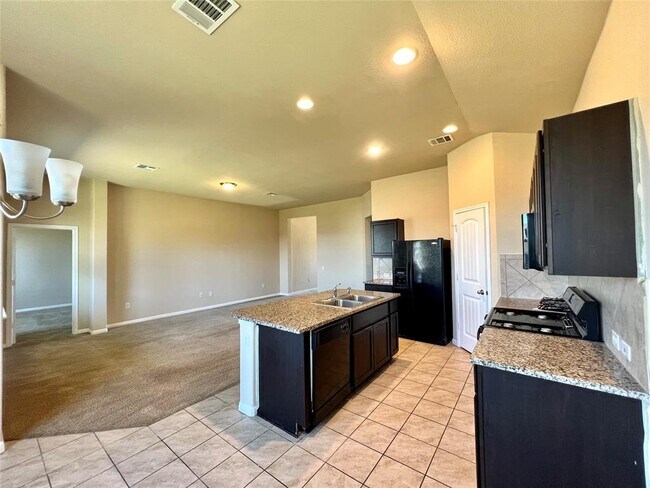 Building Photo - 13744 Harrisglenn Dr