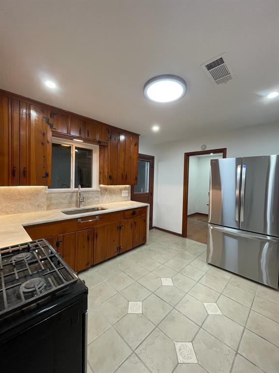 Foto del edificio - 225 W Spreading Oak Dr