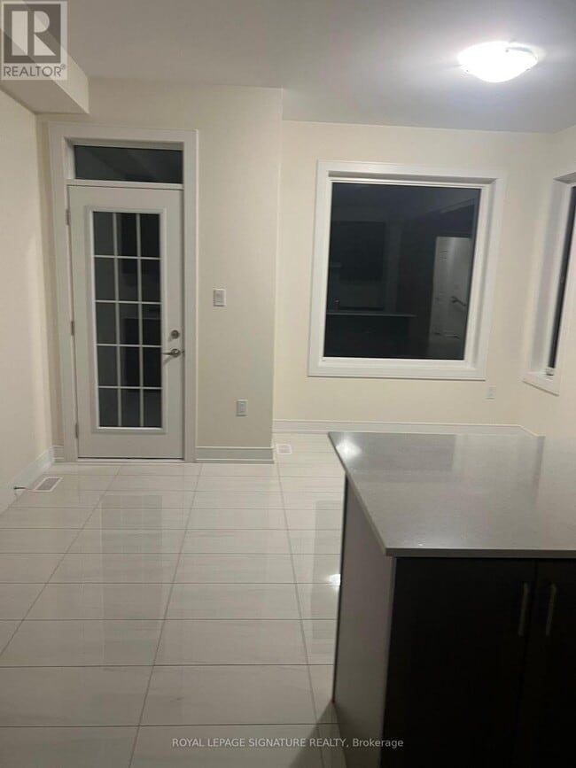 Building Photo - 26 Mundell Rd