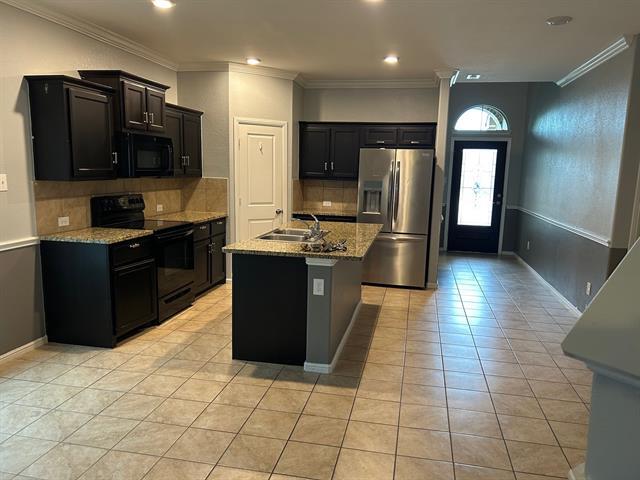 Building Photo - 9300 Castorian Dr