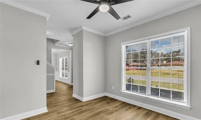 Building Photo - 3BR Home in Liberty City!