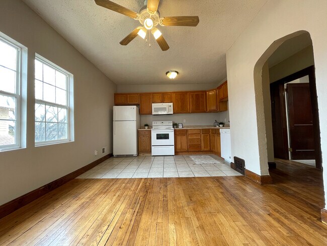Foto del edificio - 1321 E 59th St