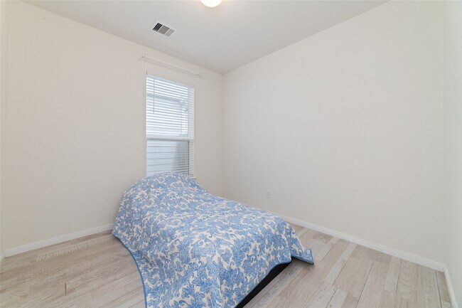 Foto del edificio - 16615 Chill Brook Dr