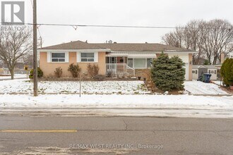 Building Photo - 28 Paragon Rd