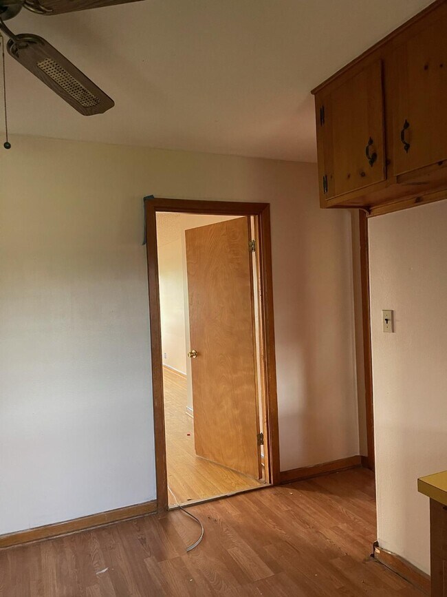 Building Photo - 1523 Mustang Avenue