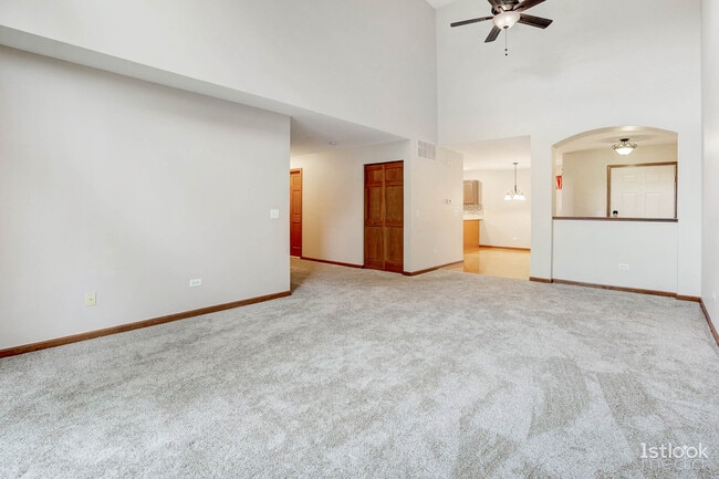 Foto del edificio - 2456 Wilton Ln