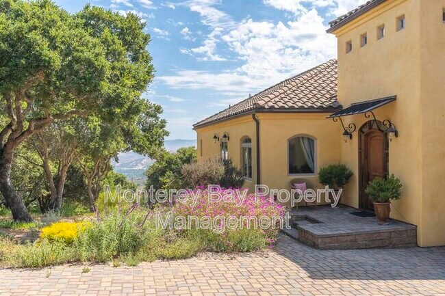 Building Photo - 287 Laureles Grade Road