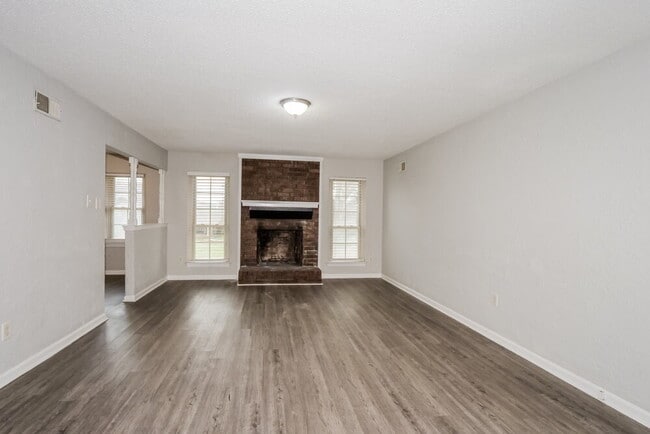 Building Photo - 6683 Beaverlodge Dr