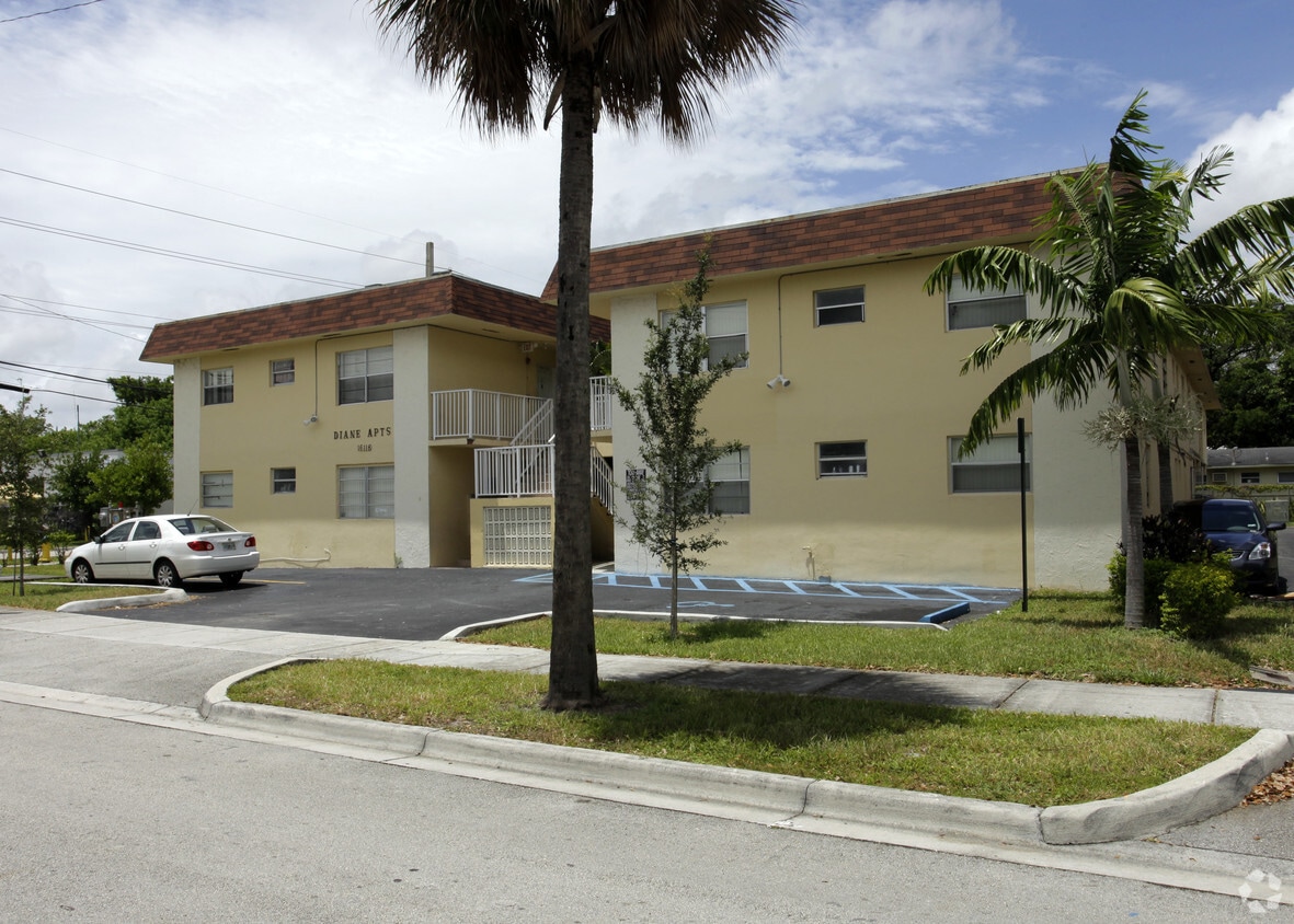 Foto del edificio - Diane Apartments