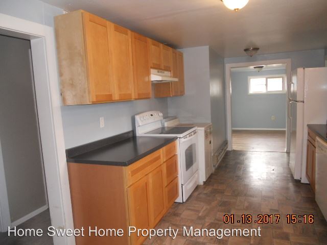 Building Photo - 409 W Harriman St