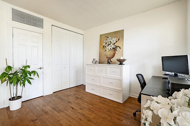 Foto del edificio - 3414 W Mallory Blvd