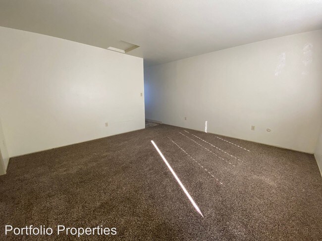 Building Photo - 2816 N Half Moon Dr