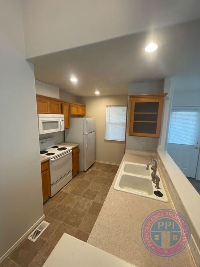 Sandy Pet Friendly Home in Cascadia Village House Rental in Sandy, OR