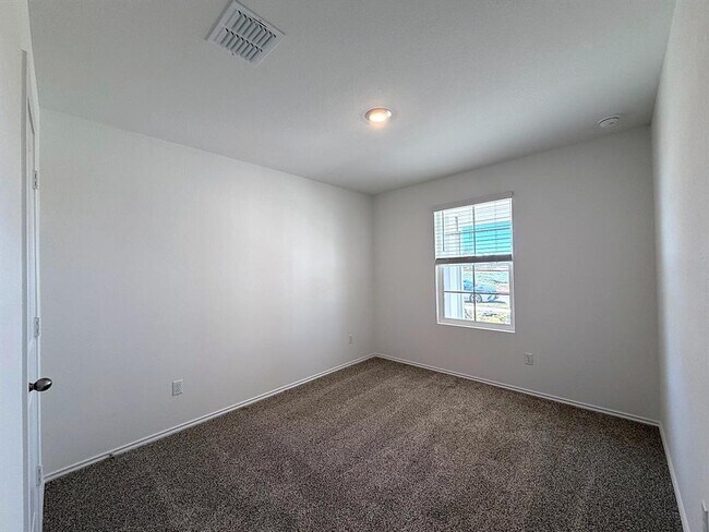 Foto del edificio - 348 San Juan Trl