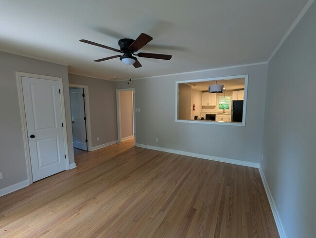 Building Photo - 538 Green St