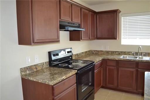 Building Photo - 1426 Raven Dr S