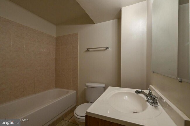 Foto del edificio - 8535 Harvest View Ct