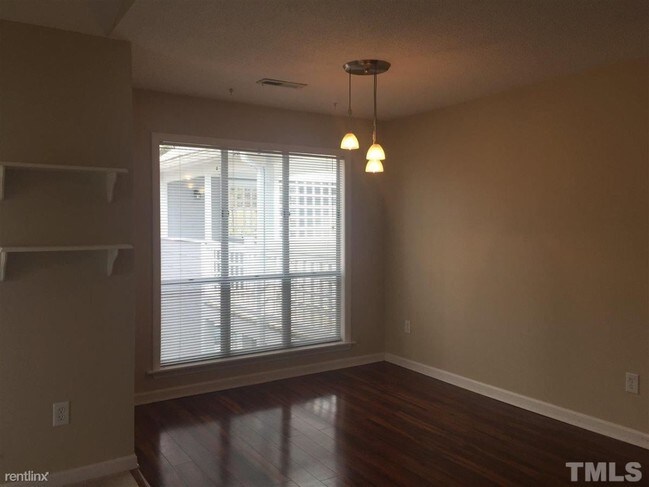 Foto del edificio - 2 br, 2 bath  - 4601 Timbermill Ct Apt 301